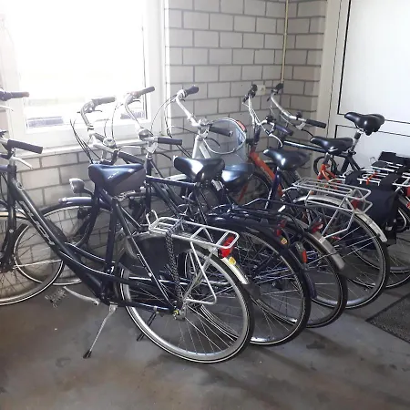 Groot Familiehuis Voor 6 Personen In Landelijke, Rustige Omgeving * Breezand