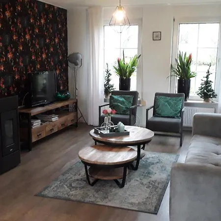 Groot Familiehuis Voor 6 Personen In Landelijke, Rustige Omgeving 別荘 Breezand