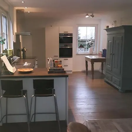 Groot Familiehuis Voor 6 Personen In Landelijke, Rustige Omgeving *