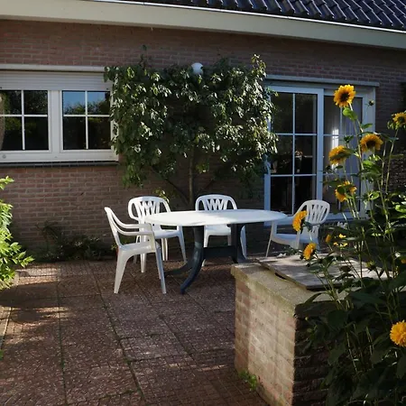 Groot Familiehuis Voor 6 Personen In Landelijke, Rustige Omgeving